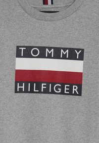 Tommy Hilfiger ESSENTIAL - Sudadera - grey