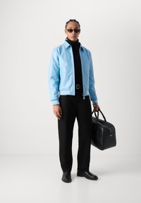 Schott STRIPE - Chaquetas bomber - sky/ecru