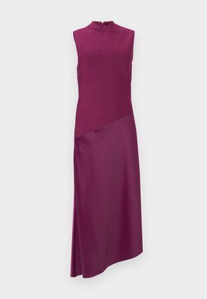 Robe midi prune sans manches avec un col montant, un haut en maille ajusté et une jupe asymétrique en satin avec une fente latérale.