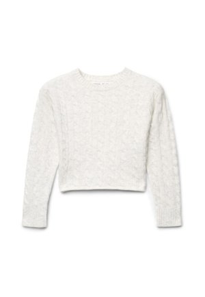 Maglione corto bianco a trecce con maniche lunghe e scollo tondo, disteso su uno sfondo bianco.