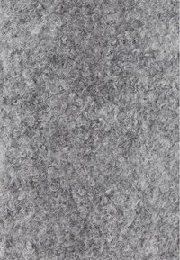 Gråtexturerad tyg med en mjuk, lurvig yta och öglade fiber, vilket skapar ett unikt taktilt utseende. Lämplig f ör olika tillämpningar.