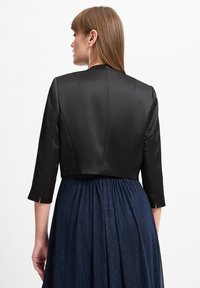 Marie Lund BOLERO - Blazer - schwarz