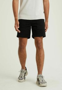 CHASIN' UNO.S INFINITE - Shorts - black