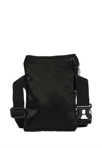 Čierna nylonová kabelka cez rameno so zipsovým zatváraním, nastaviteľným tkaným popruhom a hladkou, elegantnou textúrou. Kompaktný štvorcový tvar; minimálne kovanie.