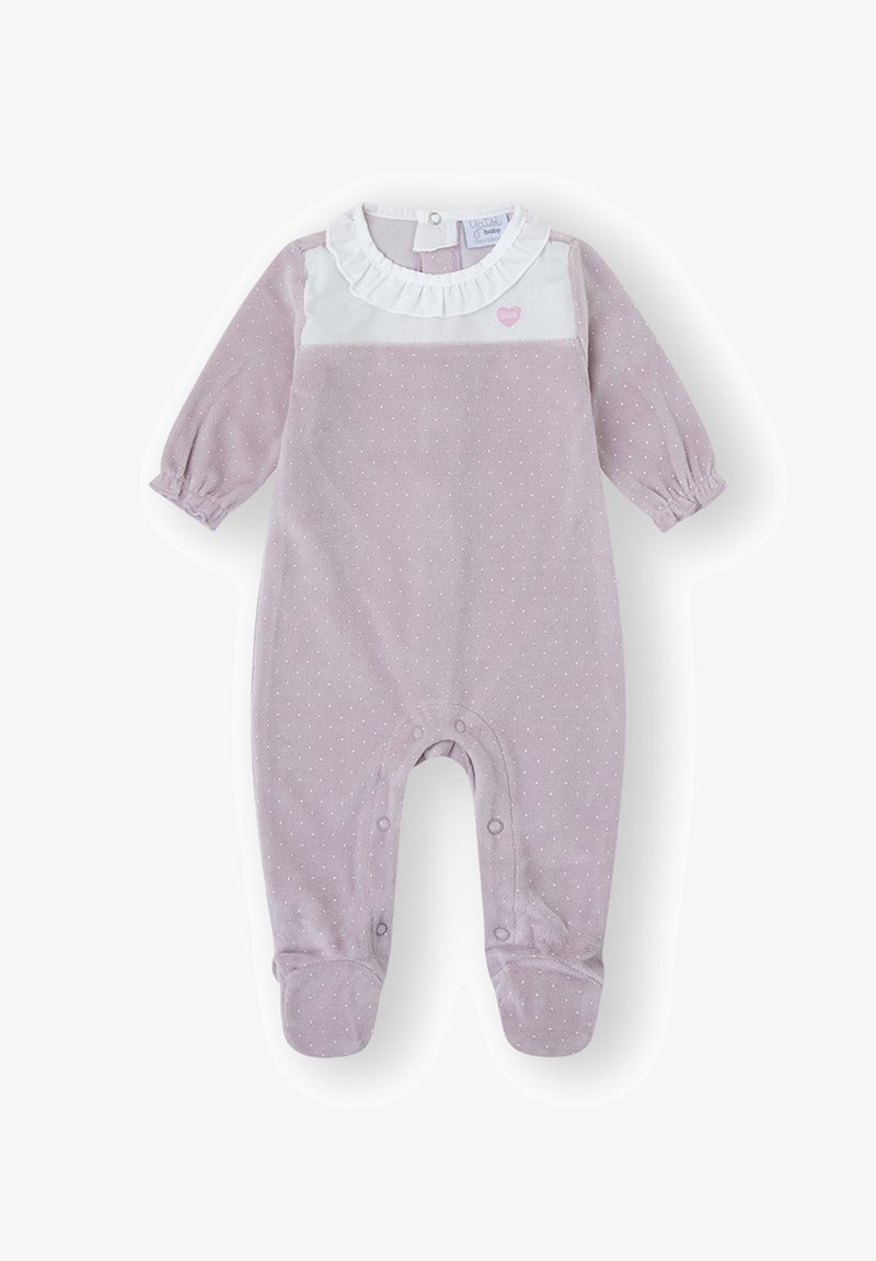 Body de bebé lila con lunares, cuello blanco con volantes, mangas largas y cierres de broche en la parte inferior para facilitar el vestir y el cambio de pañales.