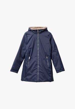 Marinemantel van waterdicht materiaal met een capuchon, een ritssluiting aan de voorkant en twee ritszakken. Beschikt over een gladde textuur en contrasterende binnenvoering.