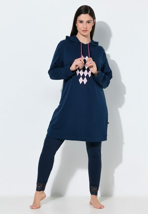 Ulla Popken, ARGYLE DIAMOND HOODED LOUNGEWEAR DRESS - Nachthemd - midnight blue