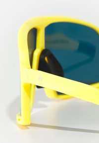 CHPO HENRIK UNISEX - Zonnebril - yellow/fire