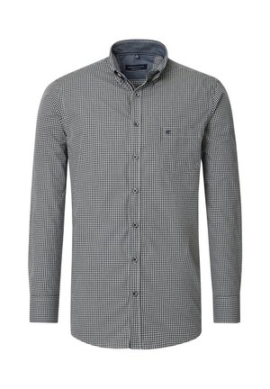 Karierte Button-up-Bluse in Schwarz und Weiß, mit langen Ärmeln, Kragen, Brusttasche und abgerundetem Saum. Der Stoff wirkt texturiert.