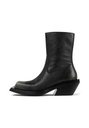 QUETAL - Støvletter - schwarz/beige