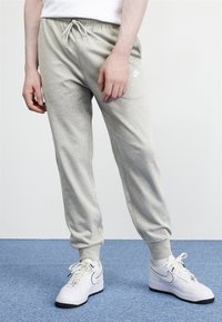 Nike Sportswear - CLUB KNIT JOGGER - Jogginghose - grey heather/(white) Thumbnail-Bild 1