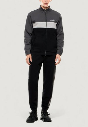 7M000941 AF10377 SET - Survêtement - black