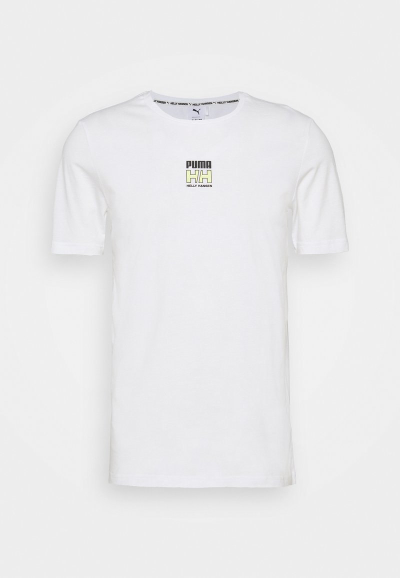 Balta kokvilnas t-krekls ar īsām piedurknēm, apaļu kakla izgriezumu un kvadrātveida logo melnā un zaļā krāsā uz krūšu rajona. Mīksta tekstūra.