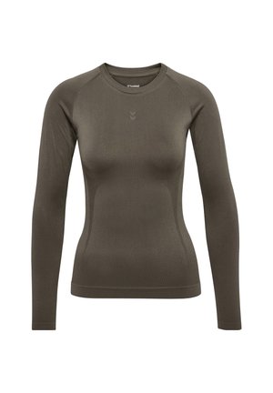 Getailleerd, olijfgroen sportshirt met lange mouwen, een ronde hals en een subtiel logo op de borst.