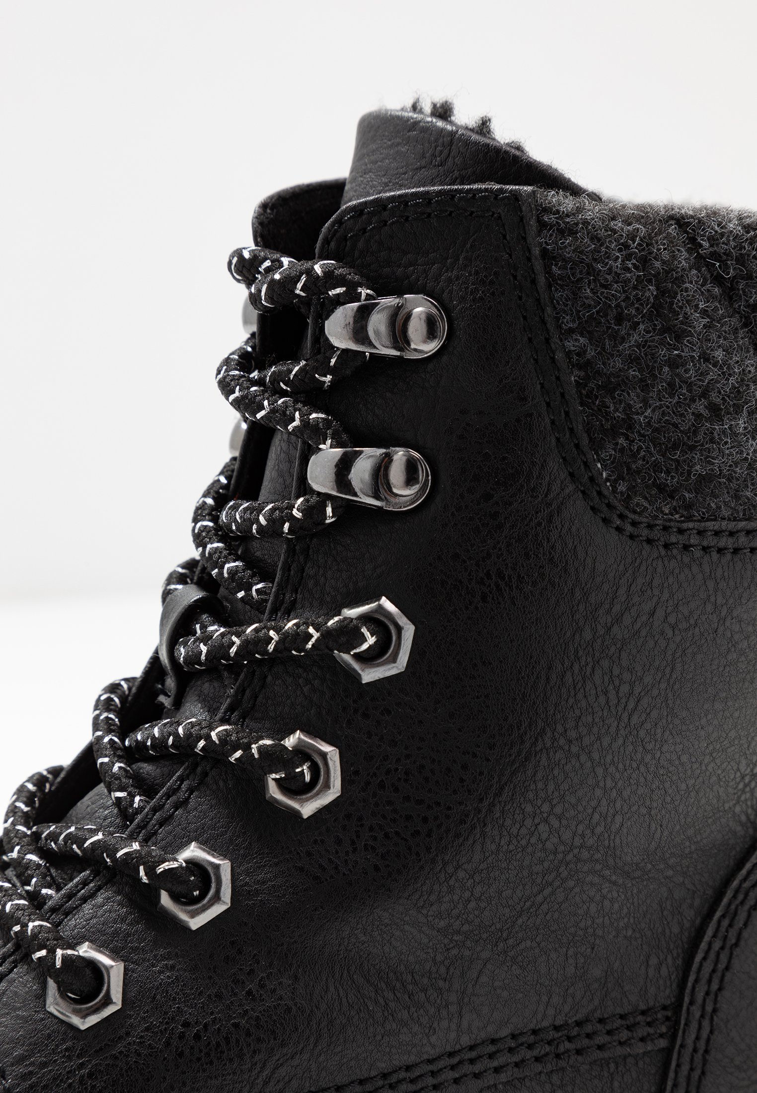 bottines noire chaine tamaris bottines noire chaine tamaris
