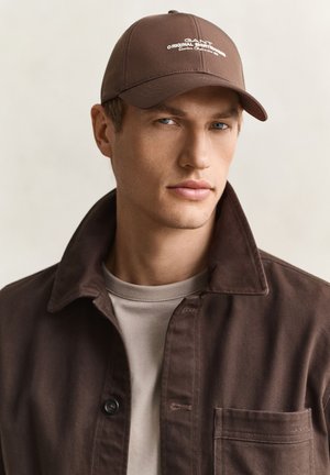 GANT, DRESSED GRAPHIC CAP UNISEX - Pet - shadow brown
