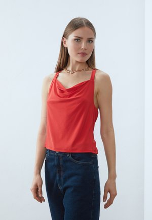 Anna Field Petite Top - red