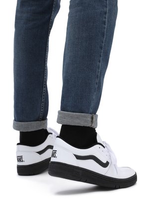 Vans, Chaussures à lacets - white
