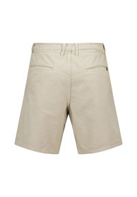 Beiget puuvillashortsit rentolla istuvuudella, joissa on kaksi takataskua ja vyötäröllä vyölenkit. Sileä pinta ja yksinkertainen muotoilu.