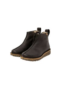 Botas de cuero negras hasta el tobillo con cremalleras, suelas de goma texturizadas, costuras en contraste y ramas para facilitar su colocación. Acabado suave y diseño robusto.