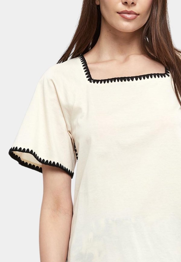 DENNY - Basic T-shirt - ecru4