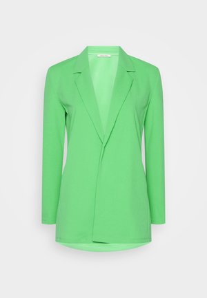 Blazer verde a maniche lunghe con colletto a revers, realizzato in tessuto liscio. Presenta una chiusura con un solo bottone e una silhouette leggermente aderente.