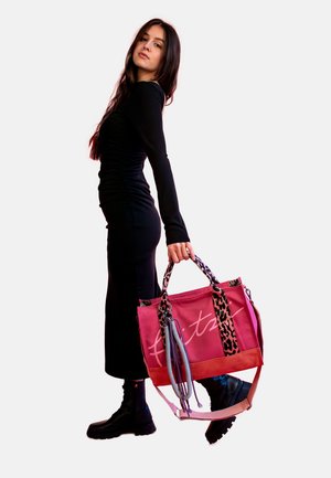 Fritzi aus Preußen Bolso shopping - pink fruity