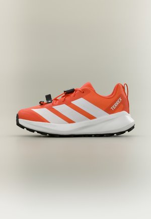 AGRAVIC UNISEX - Trail hardloopschoenen - semi impact orange/footwear white/core black