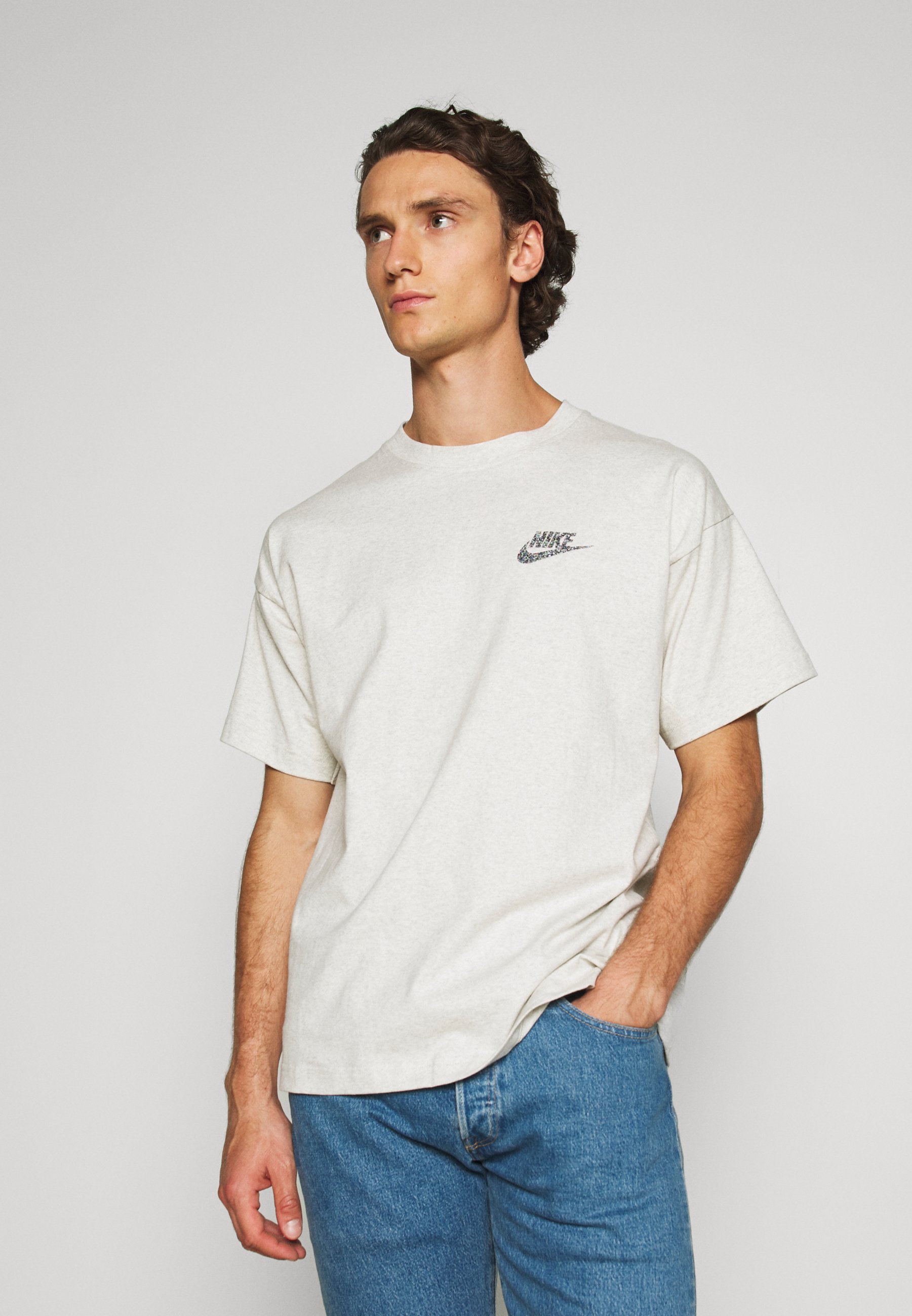 nike t shirt multicolor