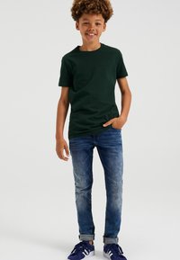 WE Fashion MET RONDE HALS - Basic póló - green