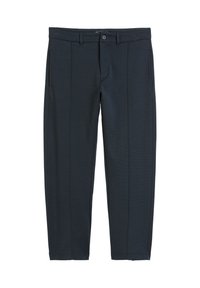 Pantalons en tissu extensible bleu marine foncé avec une finition texturée, comportant des poches avant, une fermeture à bouton et des détails de coutures verticales.