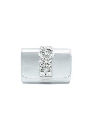 Clutch - plateado
