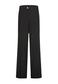 Pantalons noirs en tissu lisse, avec une coupe évasée, des plis à l'avant, une taille haute et un détail de bouton doré à la taille.