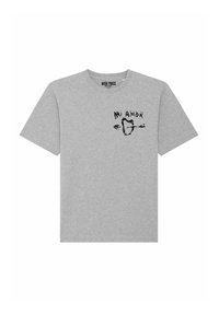 T-shirt en coton gris avec des manches courtes, un col rond et un design graphique noir avec le texte "Mi Amor" et un détail de flèche.