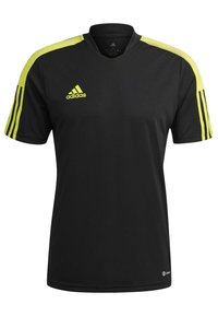 Černý sportovní dres Adidas s neonově žlutými ramenními panely a pruhy na rukávech, logo Adidas na hrudi a kulatý výstřih.
