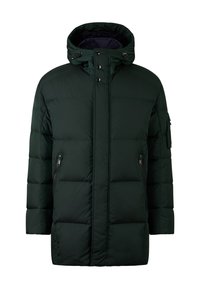 Grøn puffjakke med hætte, der har en lynlåslomme og knapper. Struktureret stof med et quiltet mønster til isolering.