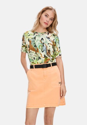 T-Shirt print - bright rosewater