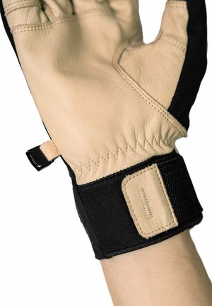 Braune Lederhandschuhe mit schwarzem Stoff, ausgestattet mit elastischen Nähten und einem Klettverschluss für eine verstellbare Passform. Langlebiges und flexibles Design.