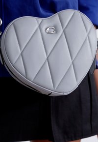 COACH QUILTED HEART  - Borsa a tracolla - grey blue