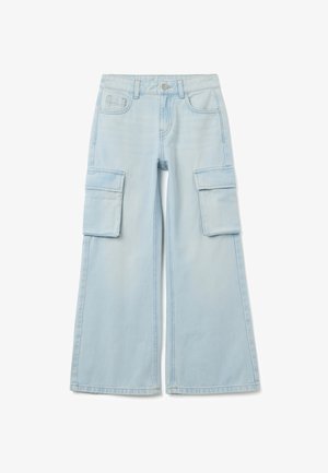 Lichtblauwe denim cargo broek met een wijde pijpdesign, twee grote zijzakken en stikdetails langs de naden.
