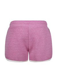Růžové sportovní šortky z bavlny s hladkou texturou, elastickým pasem a bílým lemem na spodním okraji. Žádné viditelné kapsy.