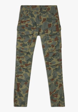 Herre-slim fit cargobukser med grøn og brun camouflageprint, med sidelommer med klap og foran lukning med knapper.