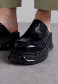 MIISTA BRIETTA - Muiltjes met hak - gemeos