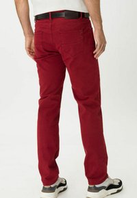 BRAX STYLE CADIZ - Broek - burned red