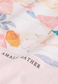 Non sélectionné, pink