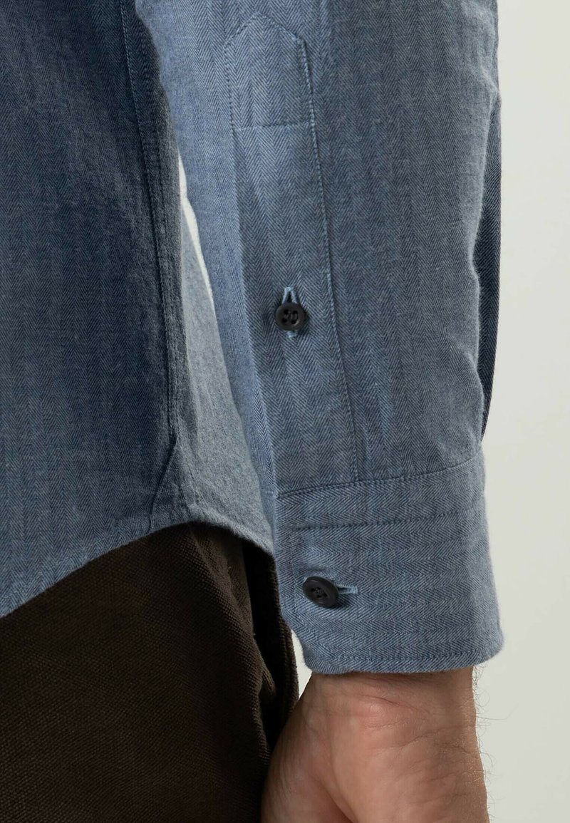 Herren Komplettanzüge | Black Label FLANNEL Businesshemd mottled dark blue/dunkelblau meliert - LV96495 Herren Komplettanzüge | Black Label FLANNEL Businesshemd mottled dark blue/dunkelblau meliert - LV96495
