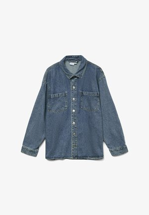Denim shirt in dark blue with a button-down front, two chest pockets, and a pointed collar. Features long sleeves with buttoned cuffs.