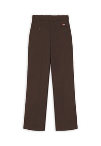 Bruna raka byxor med en slät yta, med en bälte i midjan och två bakfickor med knappar. Varumärkeslogotypen är broderad på baksidan.