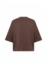 Brun, kortärmad topp med lös passform och rund halsringning. Slät textur med rak nederkant, med sänkta axlar för en avslappnad silhuett.
