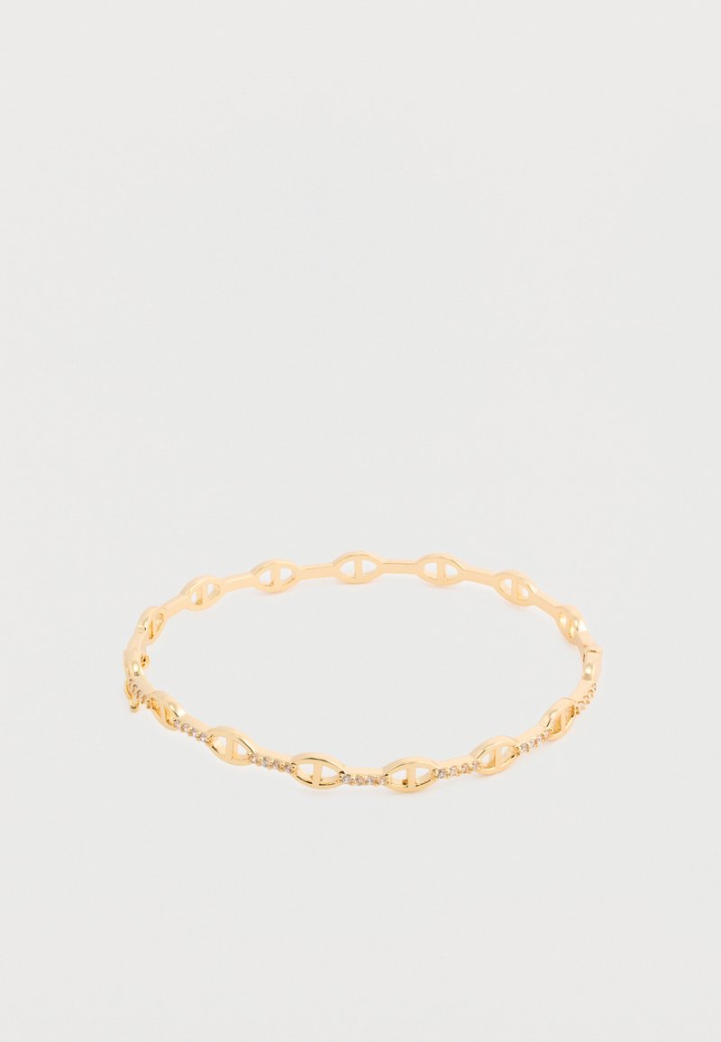 Zlatý kovový náramok s striedavým dizajnom oválnych a guľatých článkov, textúrovaný povrch a malé dekoratívne akcenty. Možno nastaviť na rôzne veľkosti.
